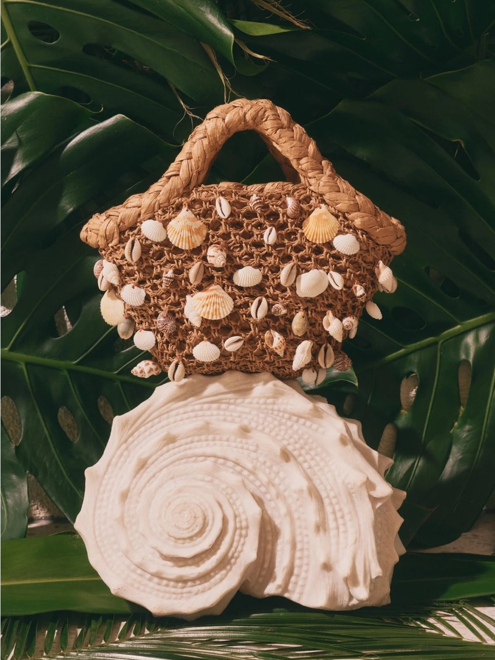 NWT SIMON MILLER Shelly Mercado Tote Natural Basket Bag Small Shells Beach Trip
